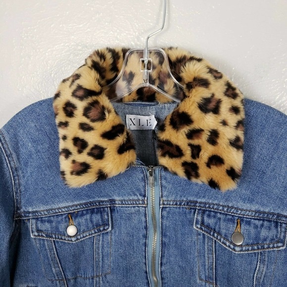 XLE the Label Chloe Denim Jacket with Cheetah Fur Collar - Picture 2 of 4